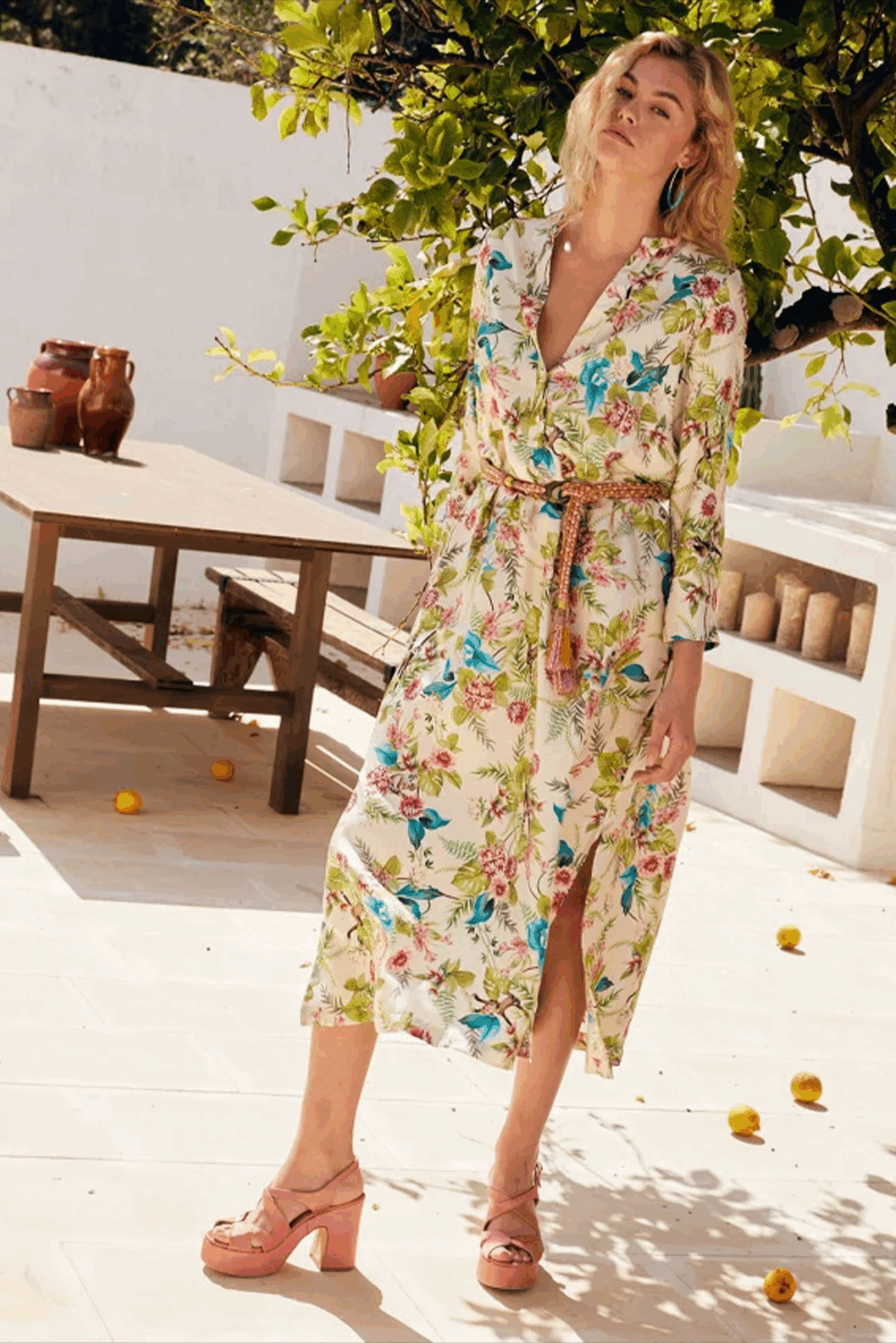 momoni robe janie