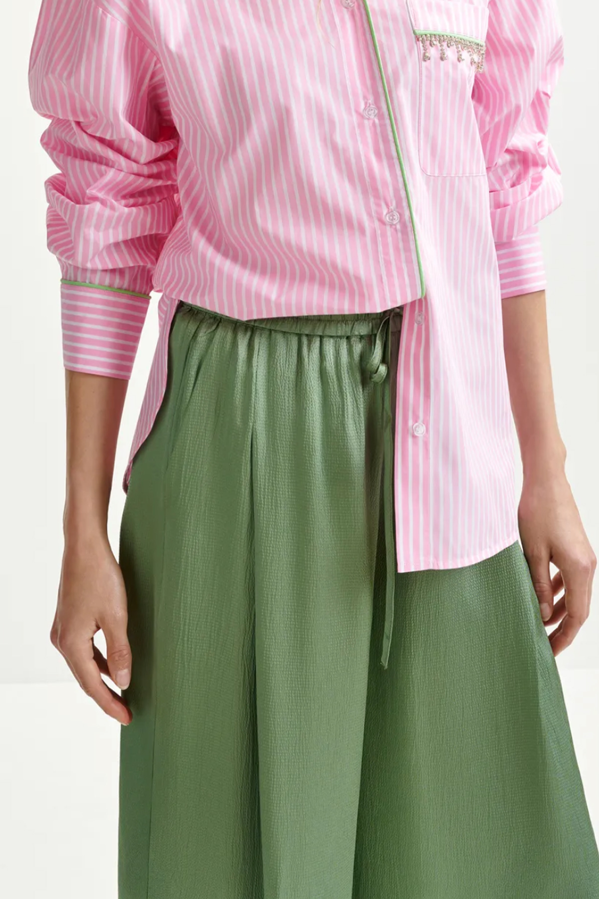 essentiel antwerp pantalon hollusk