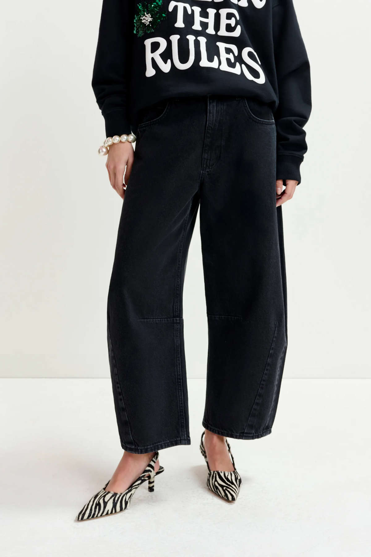 essentiel antwerp jean interstella