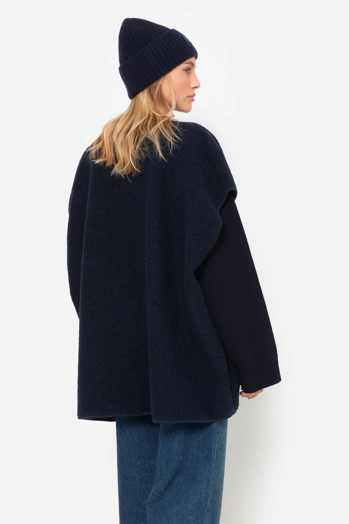 ame antwerp veste ines