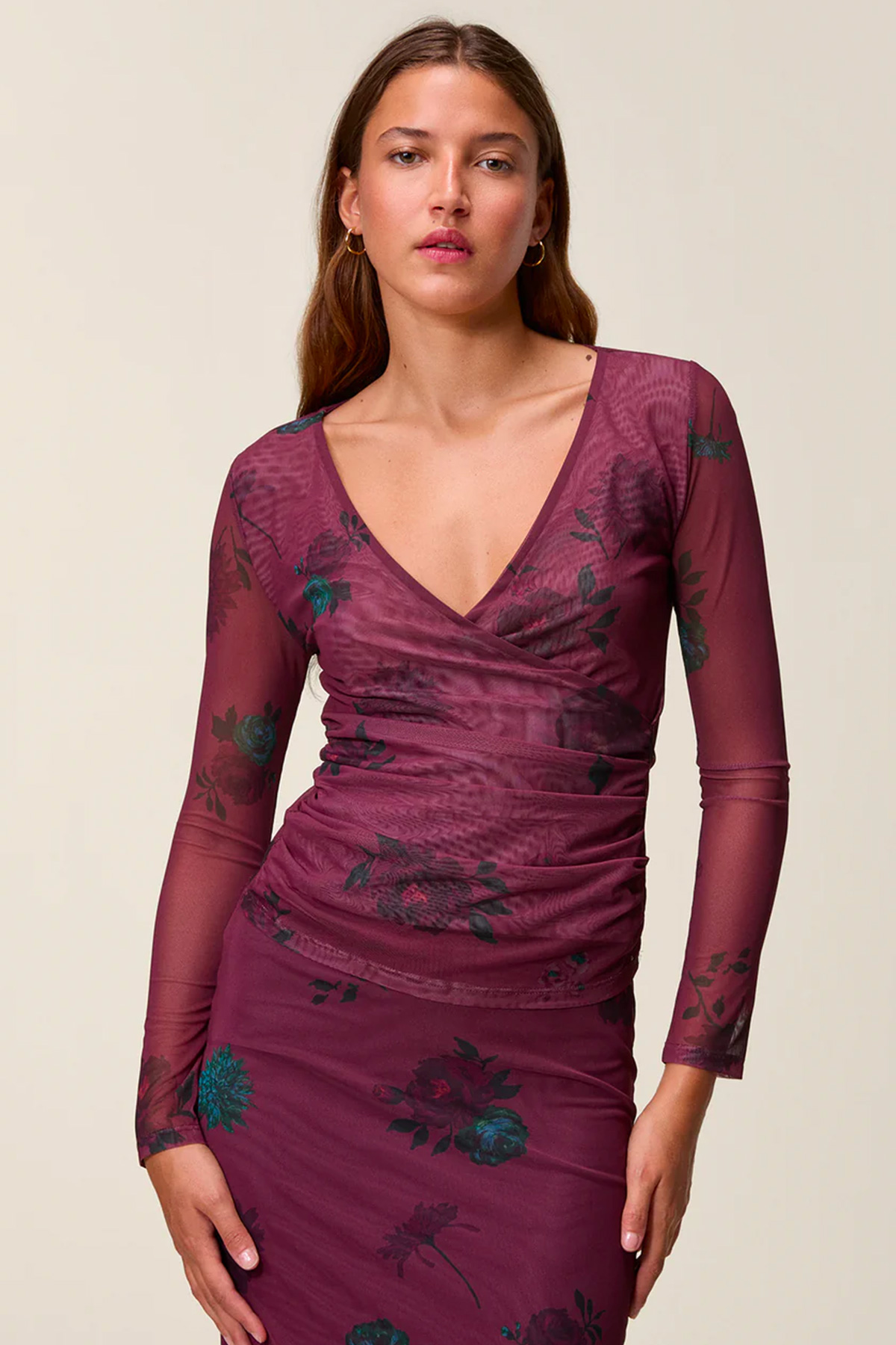 rouje paris top yura