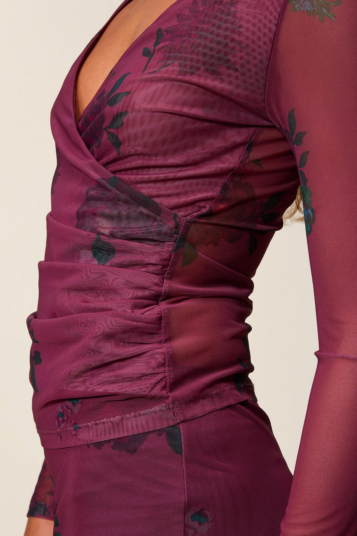 rouje paris top yura