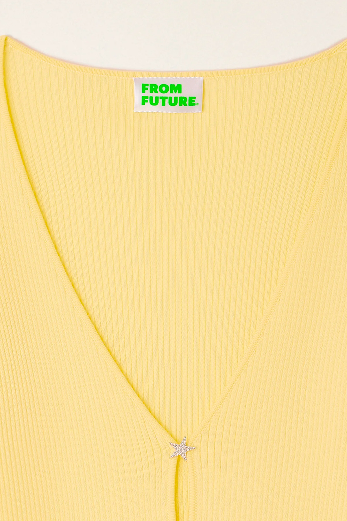 from future top col v boutons etoiles strass